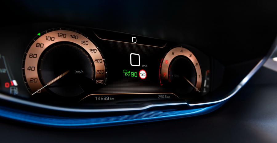 Панель приборов Peugeot 3008 GT 2016 года  (WW) (фото 32 из 42)